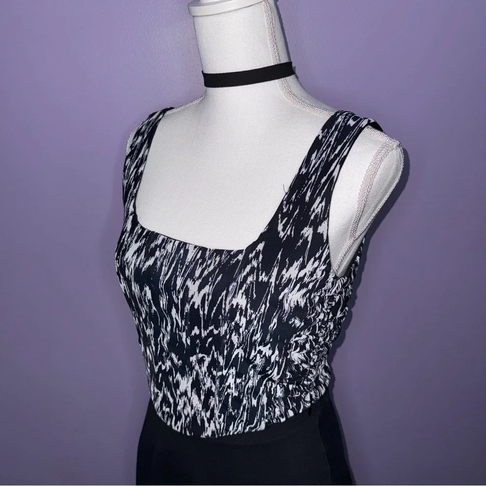 FINAL PRICE!!  NWT House of Harlow Patterned Corset Top - Picture 5 of 13